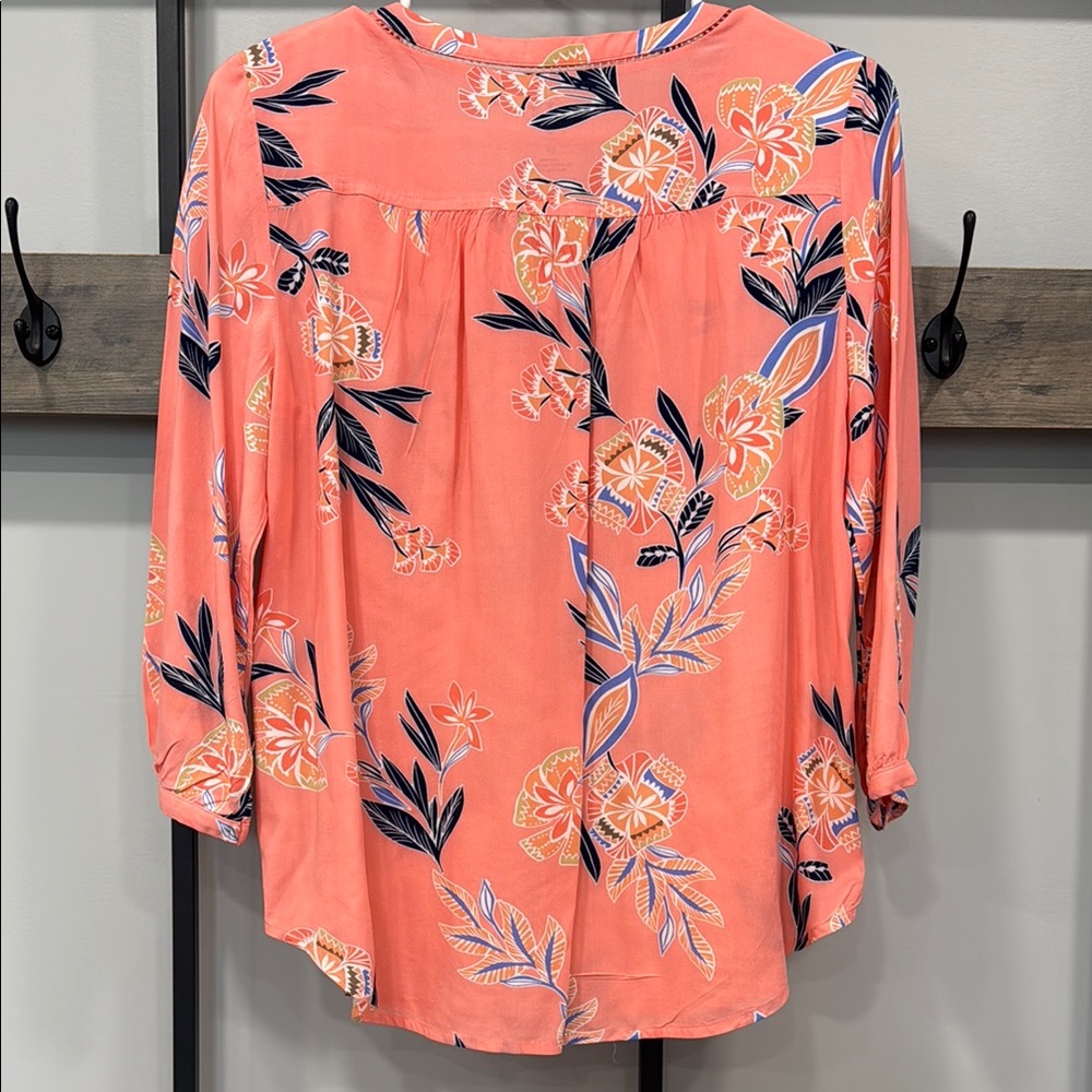 NWOT!! Floral Coral Blouse - Picture 6 of 8